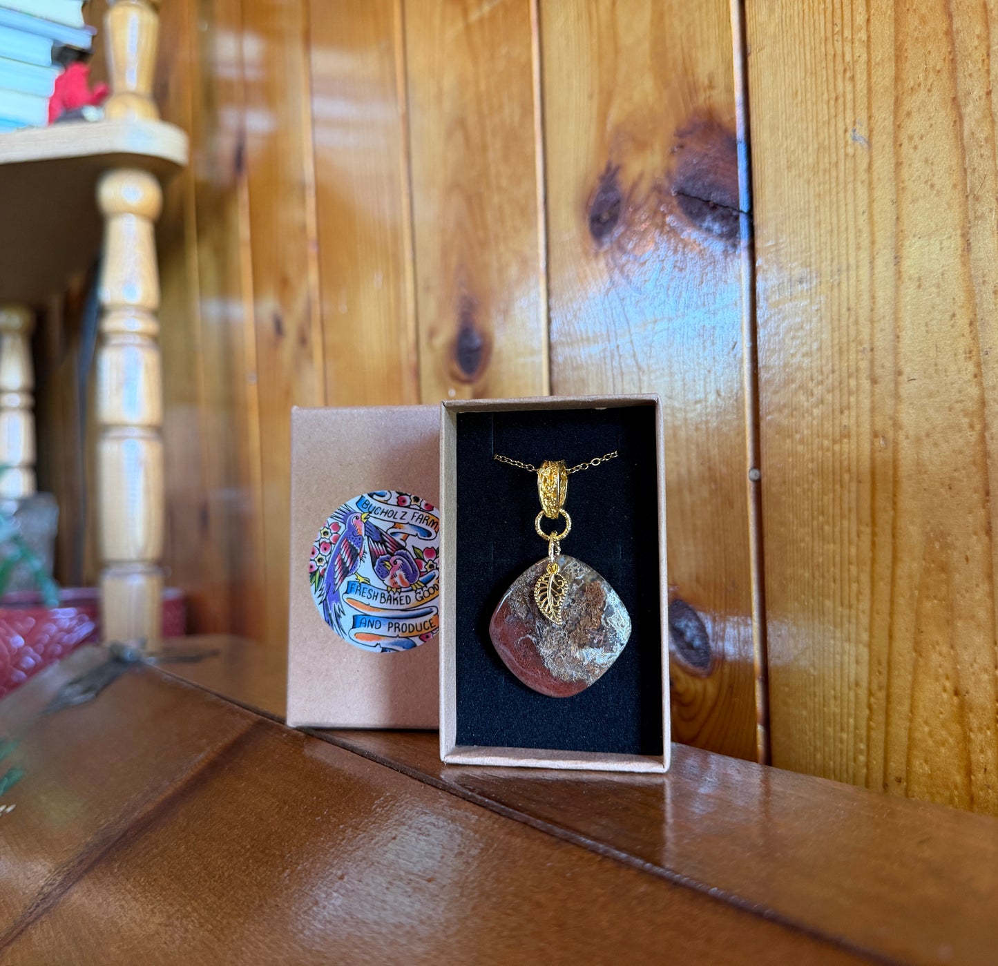 Agua Nueva Moss Agate & Golden Leaf Necklace