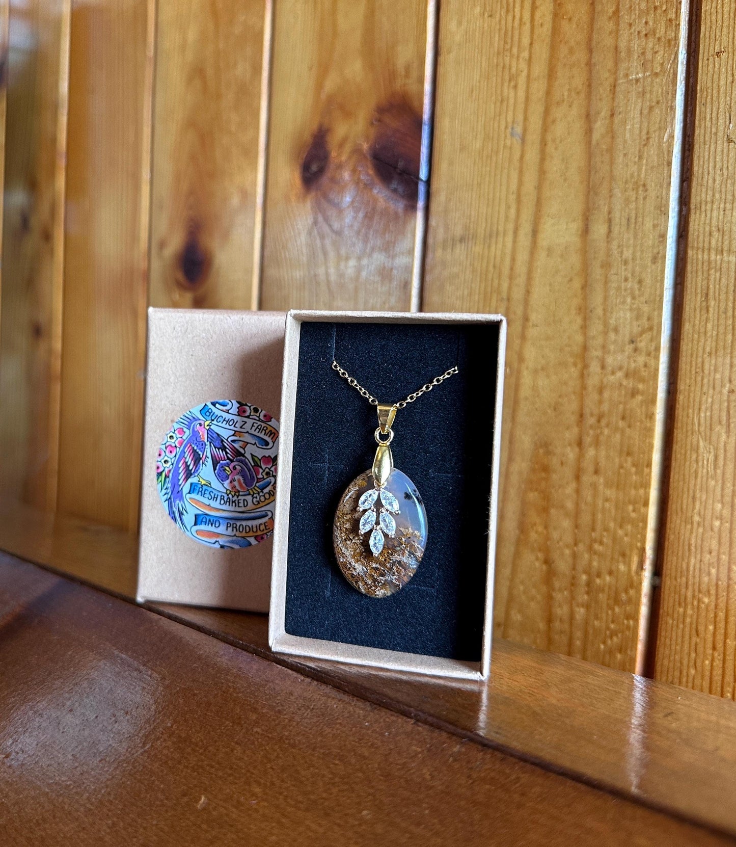 Brown Moss Agate Cabochon Grounding Necklace