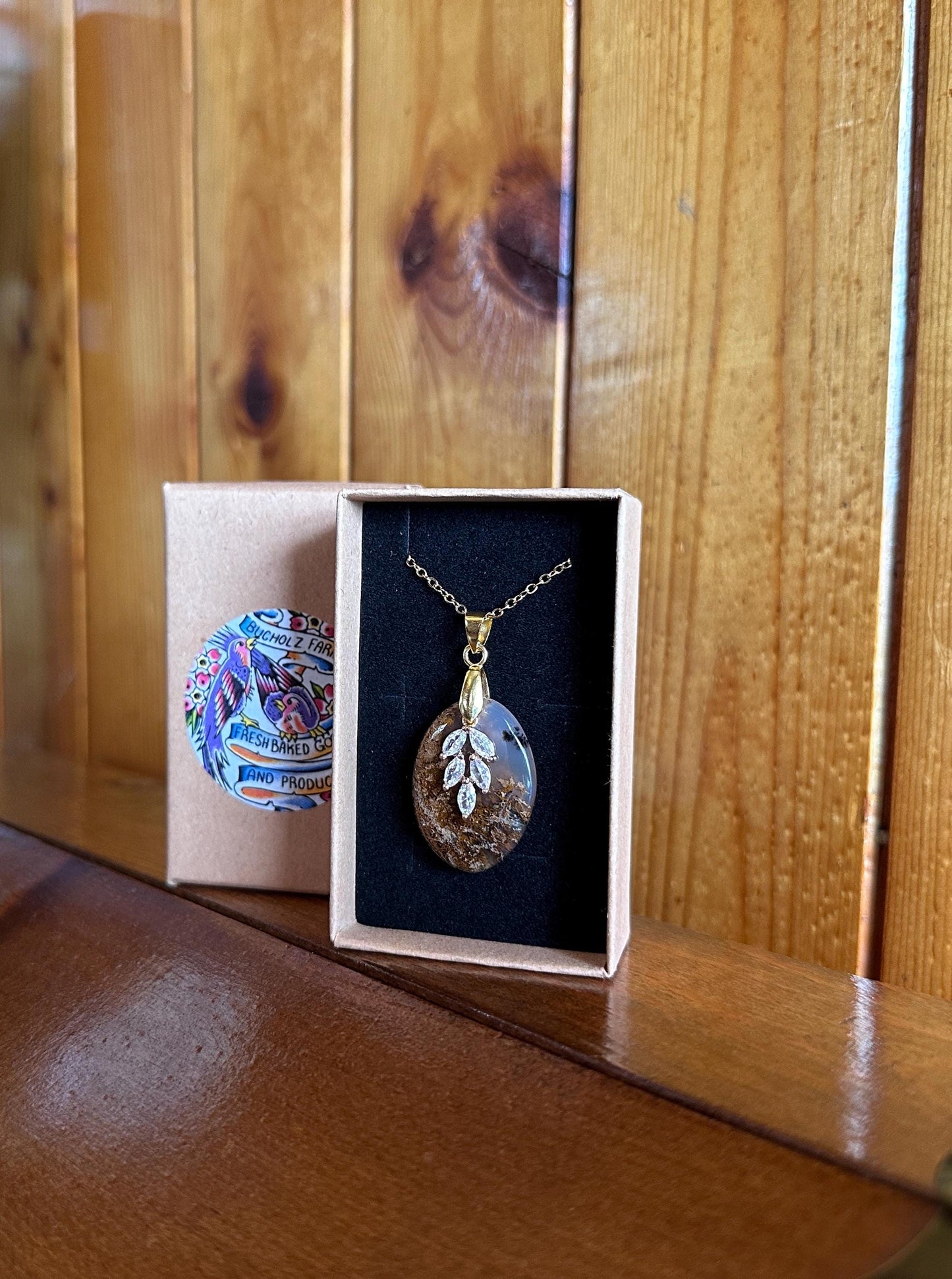 Brown Moss Agate Cabochon Grounding Necklace