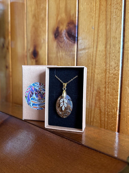 Brown Moss Agate Cabochon Grounding Necklace
