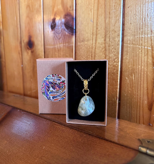 Prehnite Cabochon Healing Necklace