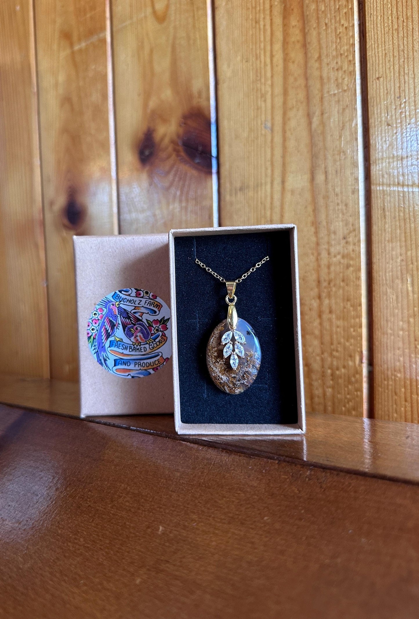 Brown Moss Agate Cabochon Grounding Necklace